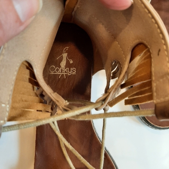 🌟Host Pick Corkys Nude Boho Lace Up Gladiator Sandals with Fringe Size 37 - Picture 3 of 12